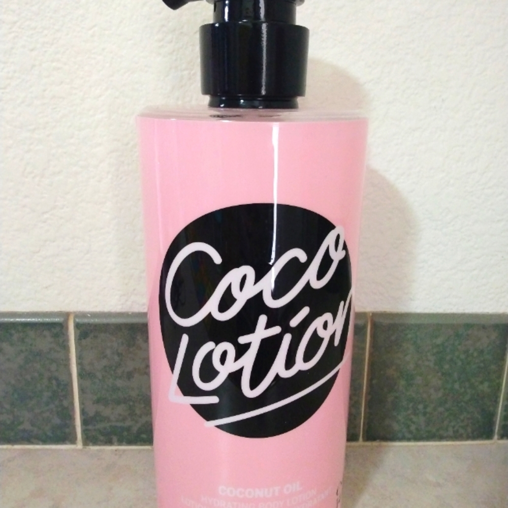 Coco VS PINK Display
